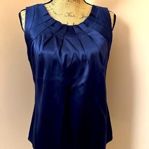 Eli Tahari silk sleeveless top with front plating detail